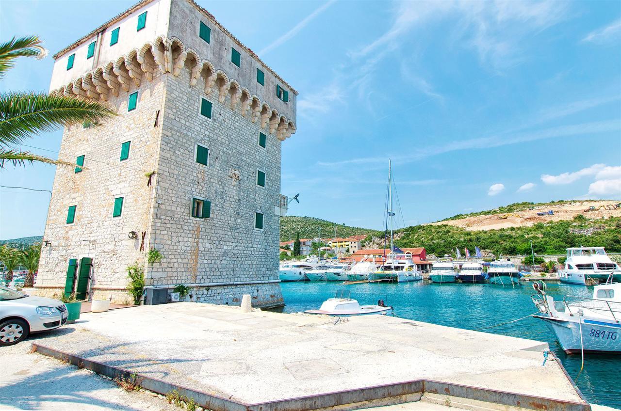 Apartments Martina Marina Exterior photo